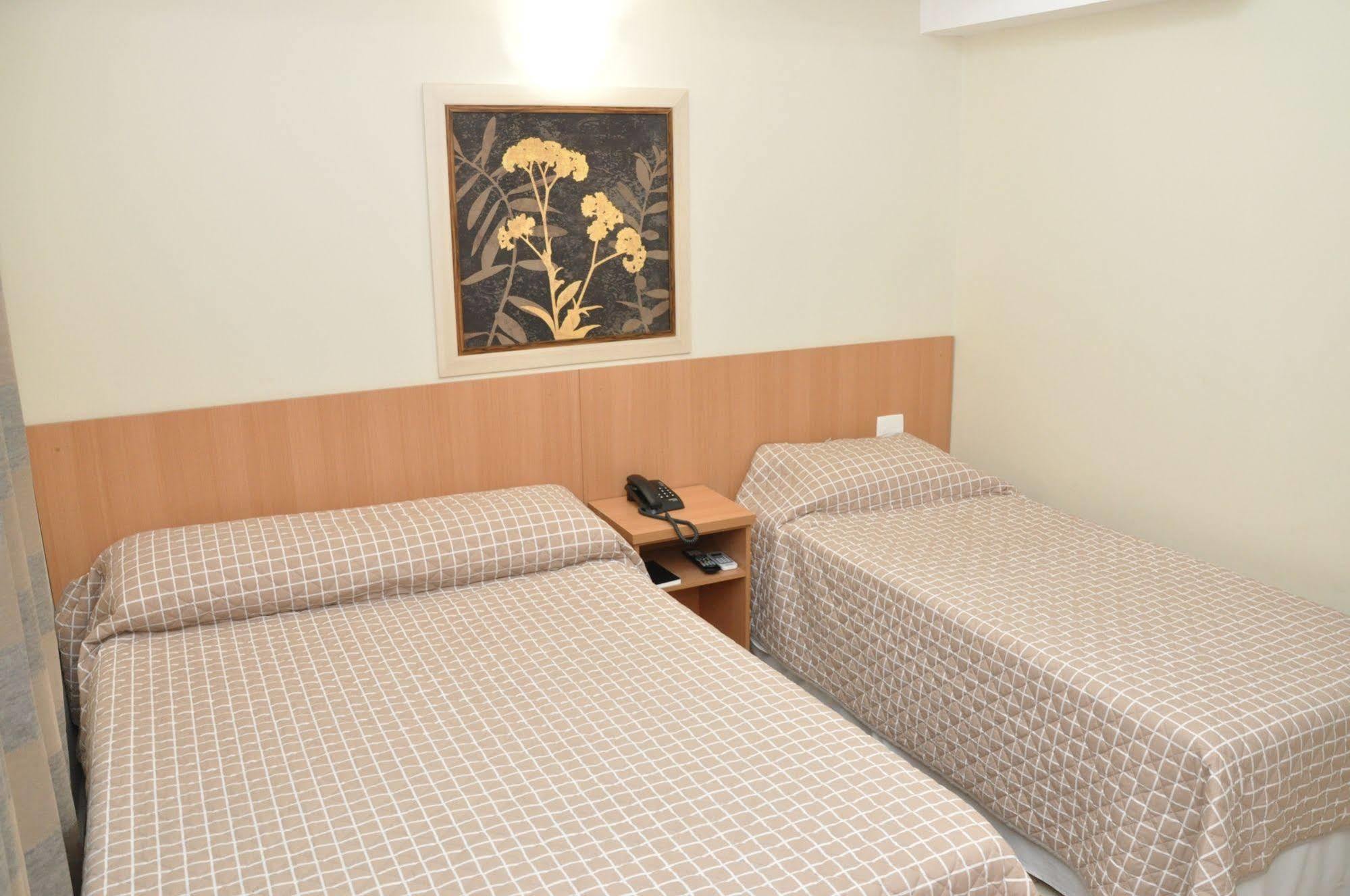 Lotus Hotel - à 4 km do Santuário de Aparecida-SP Guaratinguetá Extérieur photo